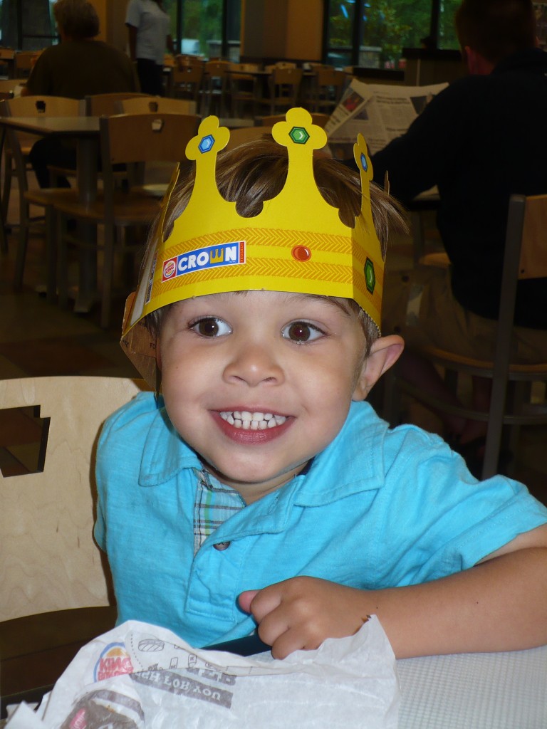 kid in a Burger King crown