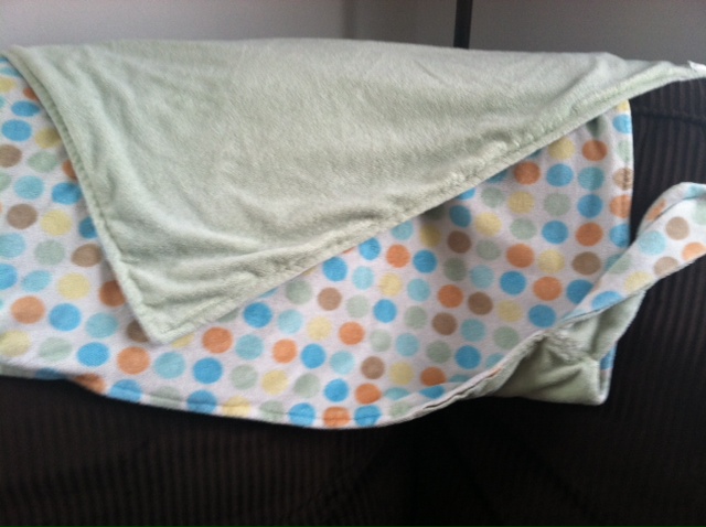 In Search of: Green Carters Knot Blanket